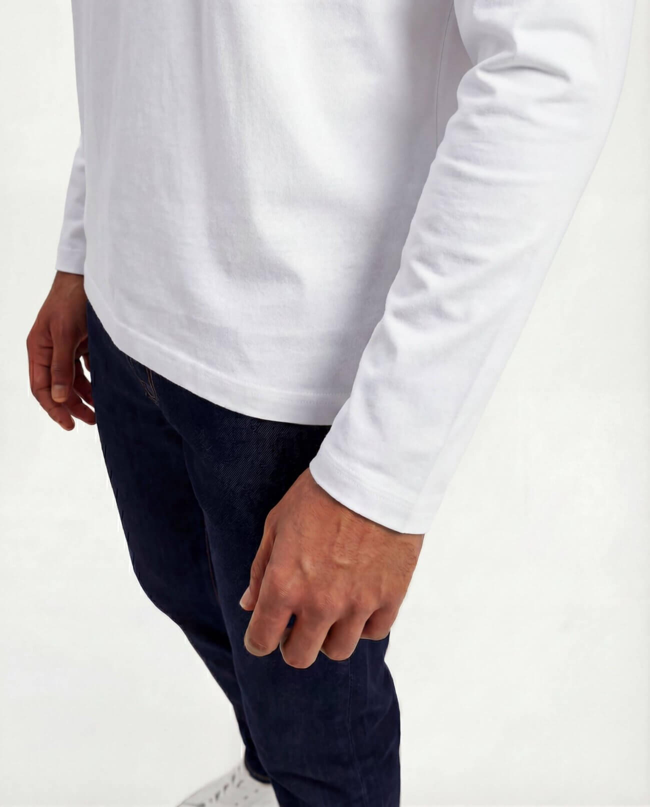 white-THE OXFORD CREW (4)